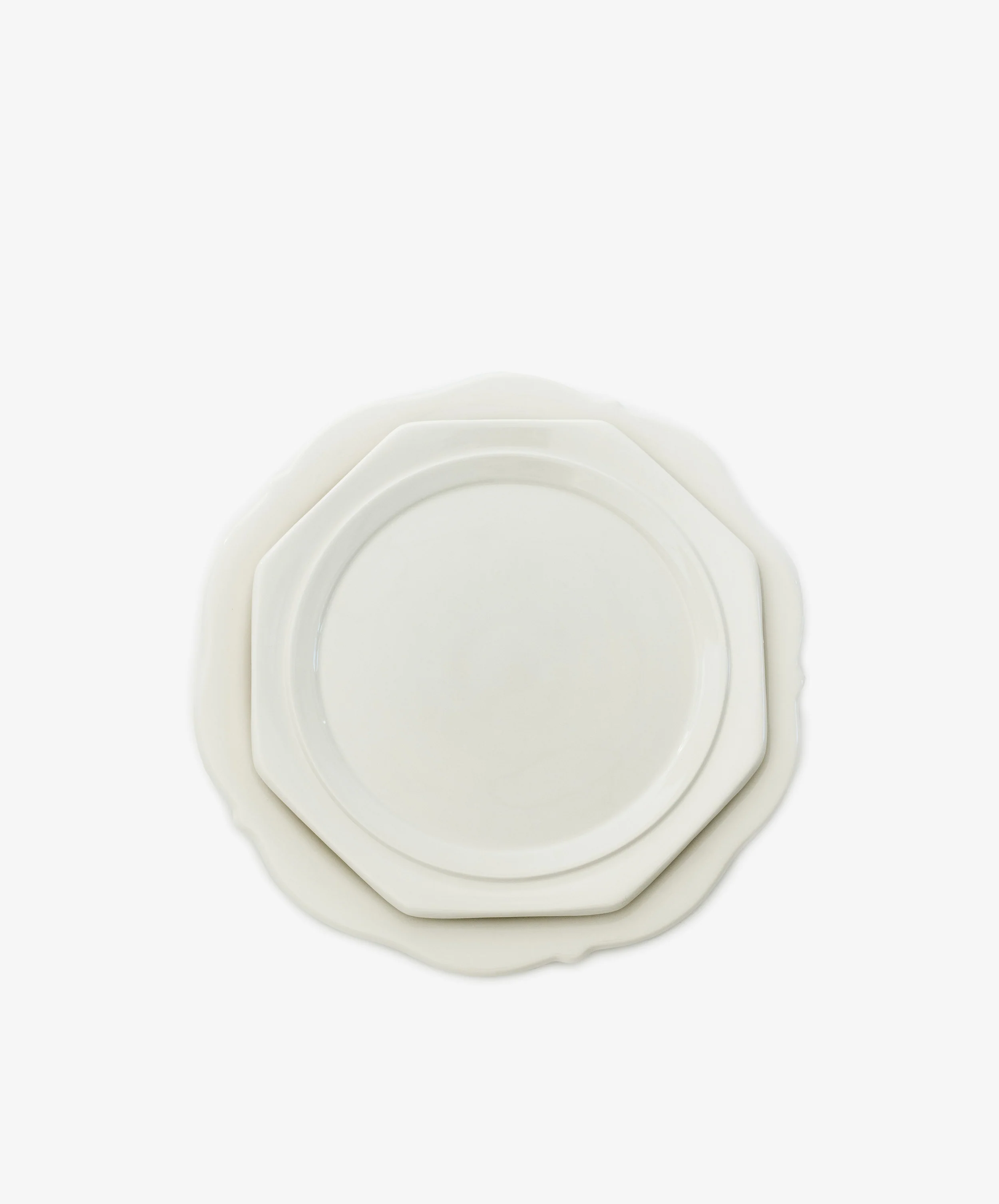 Cirrus Scalloped Plate - Image 3