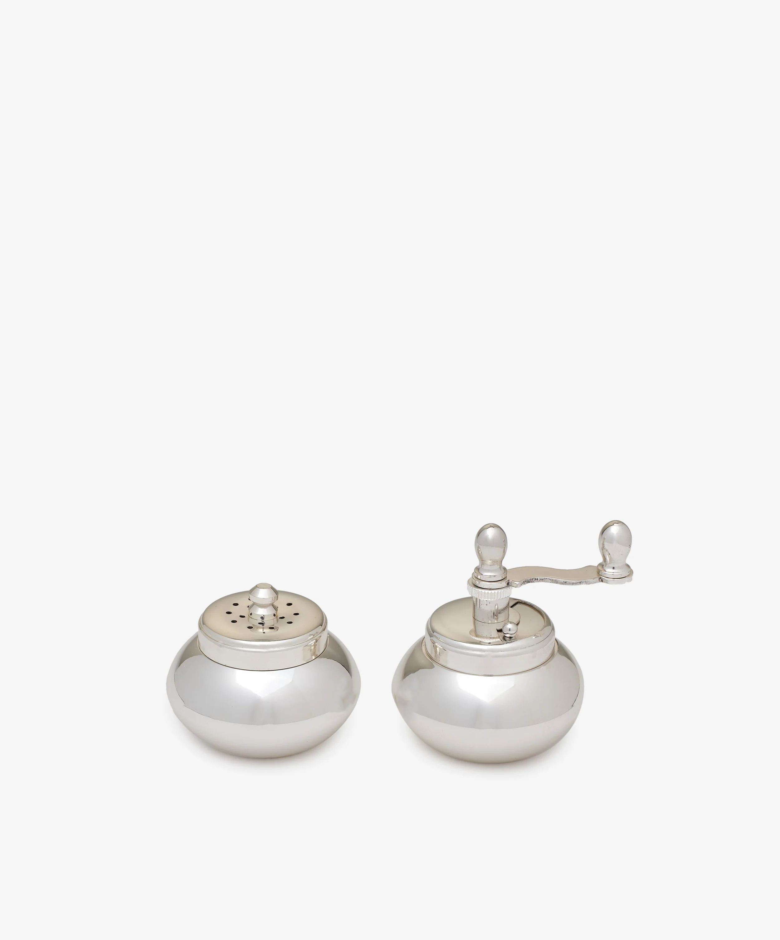 Jules Pepper Mill and Salt Shaker - Image 3